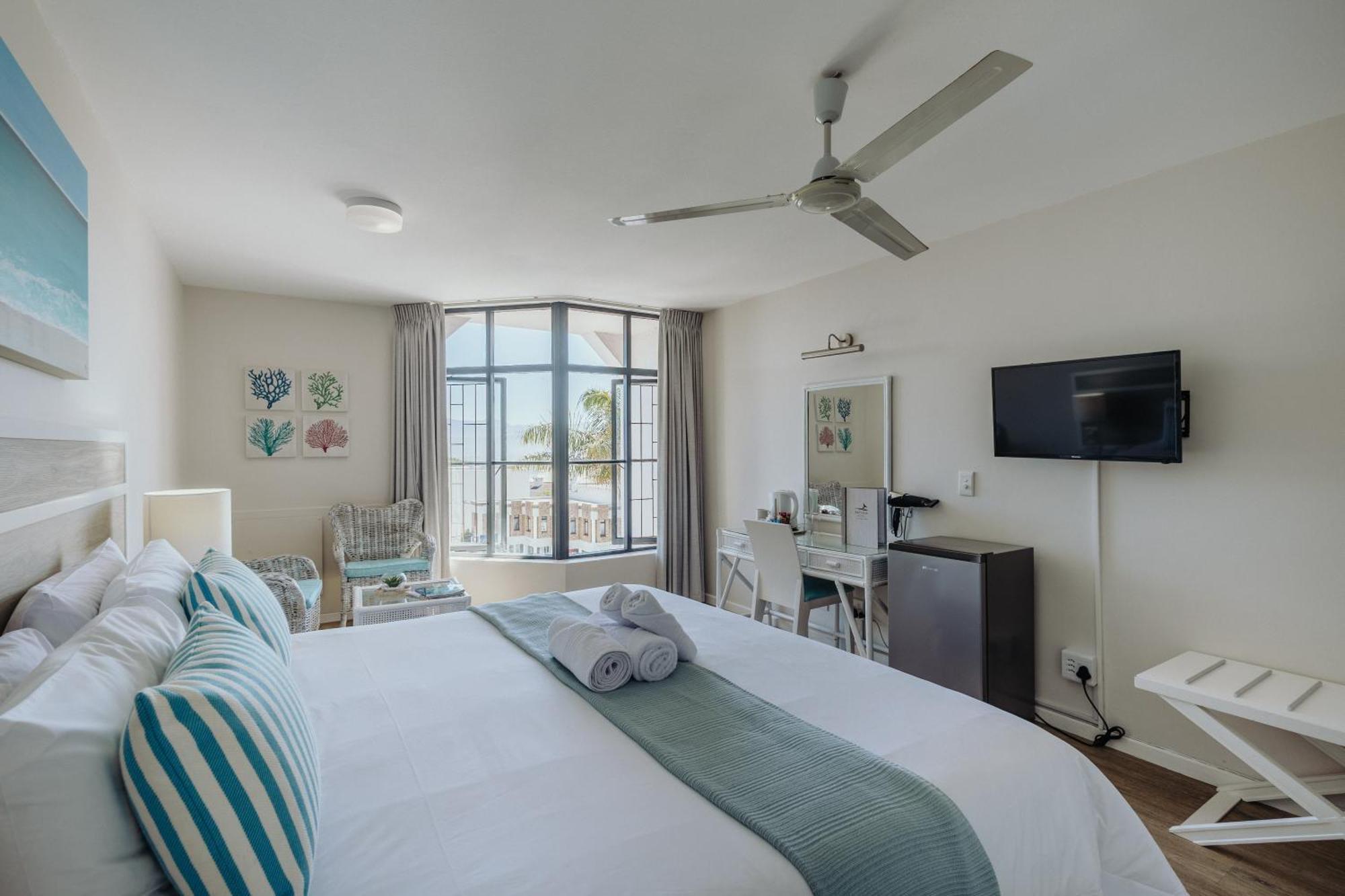 Bayview Hotel 4*